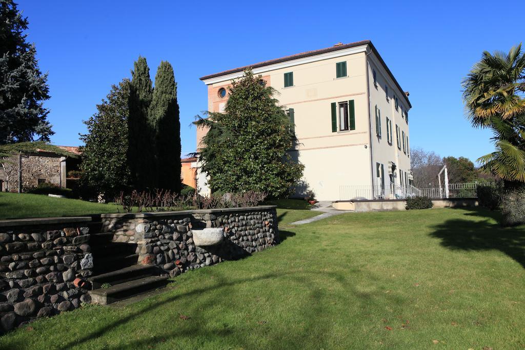 Villa Santa Maria Dell'Arco - Centro Oreb Cazzago San Martino Exterior foto