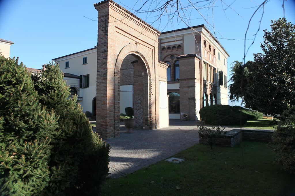 Villa Santa Maria Dell'Arco - Centro Oreb Cazzago San Martino Exterior foto