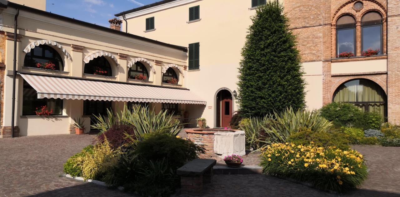 Villa Santa Maria Dell'Arco - Centro Oreb Cazzago San Martino Exterior foto